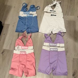 Skims S-L available in these colors